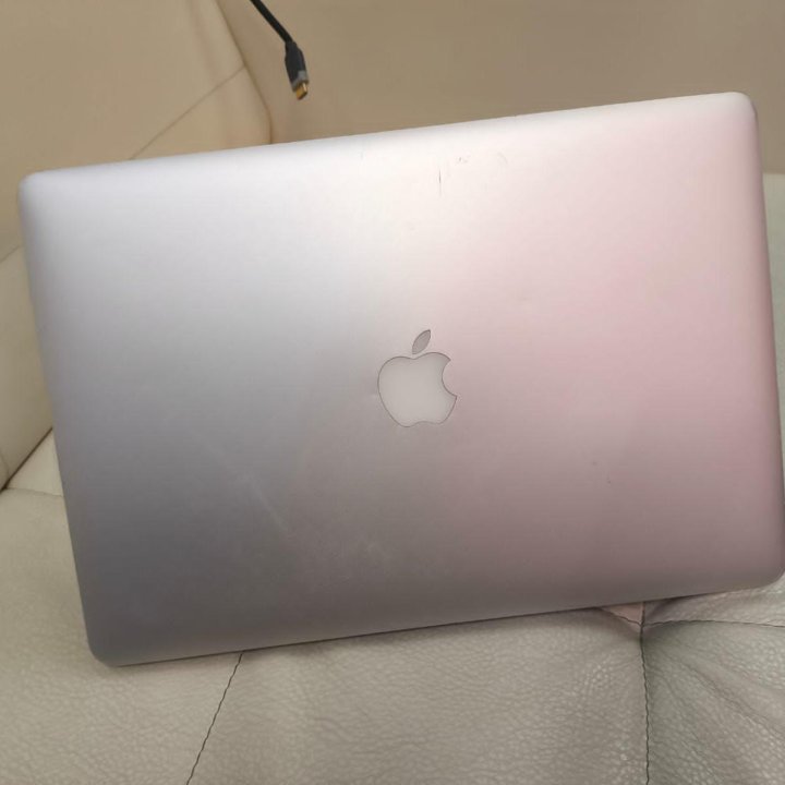 A1398 Retina 15” MacBook Pro 15 c 16gb ОЗУ , 2.3gh