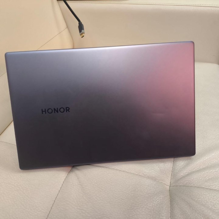 Honor Magic book 15, DDR4 16gb, 512gb SSD, RYZEN 5