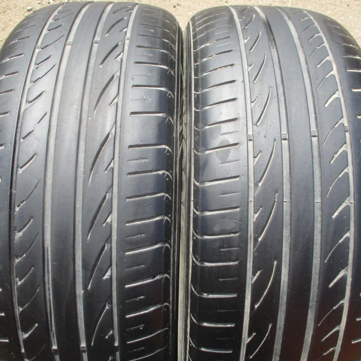 2шт 215 \ 55 R17 Hankook