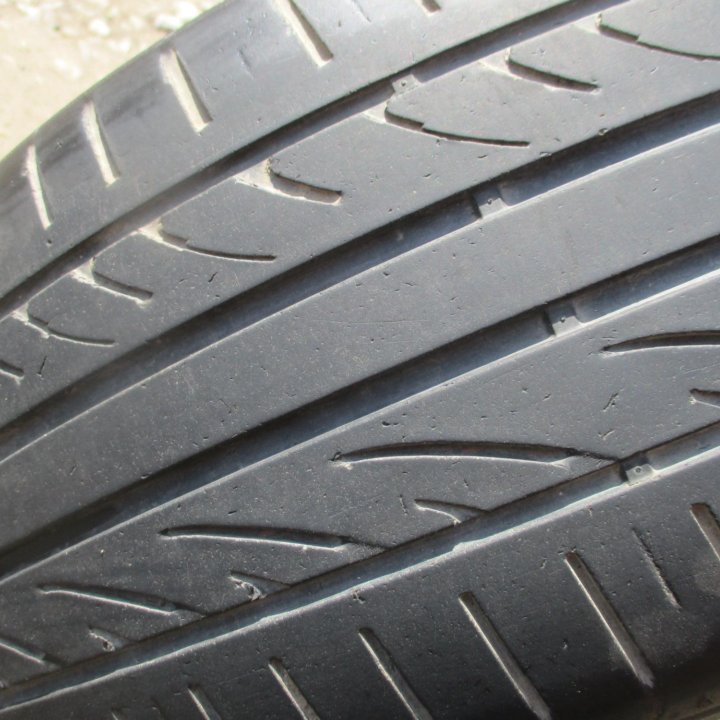 2шт 215 \ 55 R17 Hankook