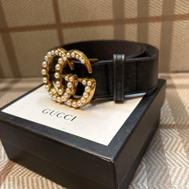 Gucci новые ремни с коробкой