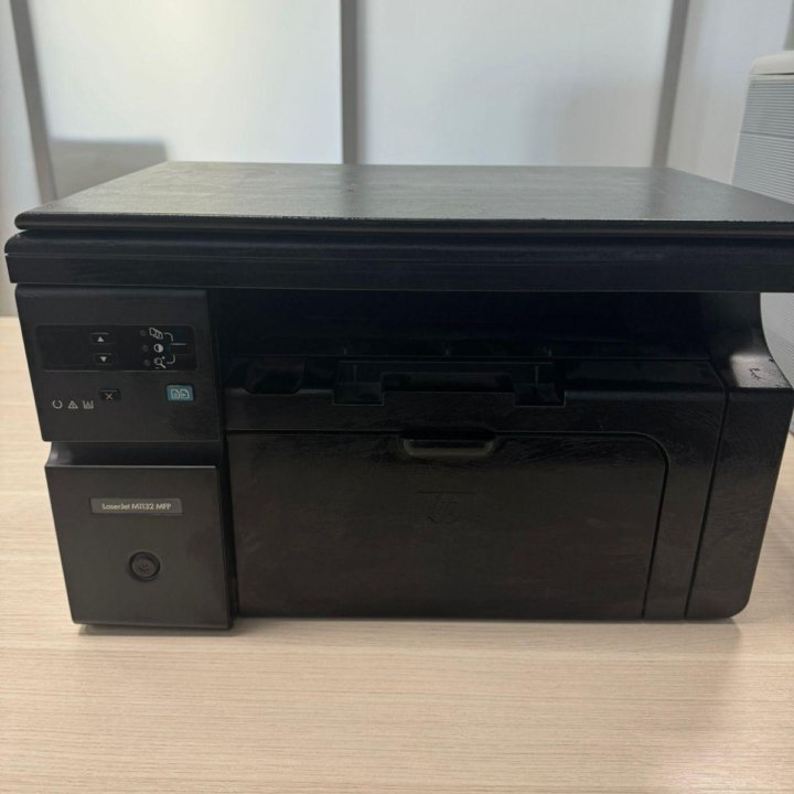 МФУ HP LaserJet M1132 MFP