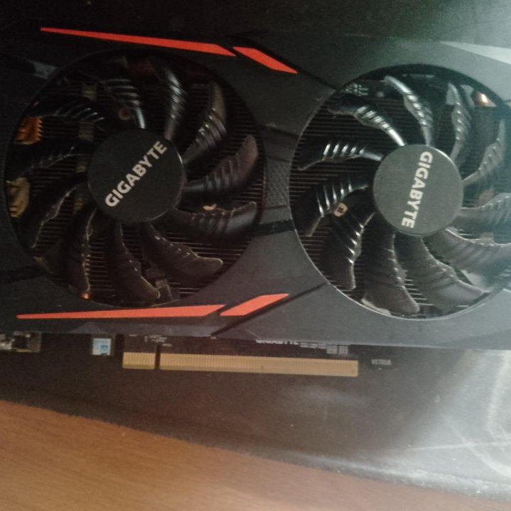 Видеокарта GIGABYTE RX 560 4GB