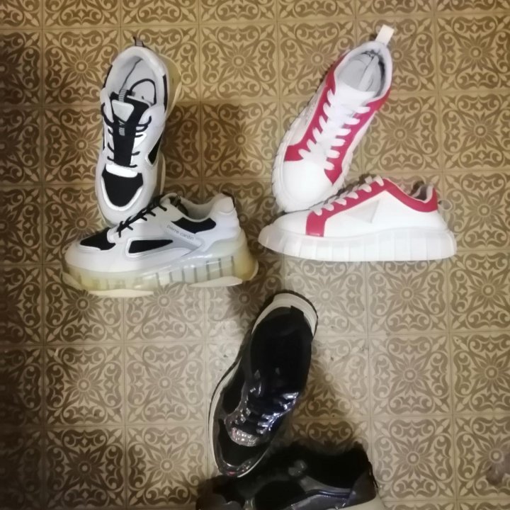 Кроссовки/кеды