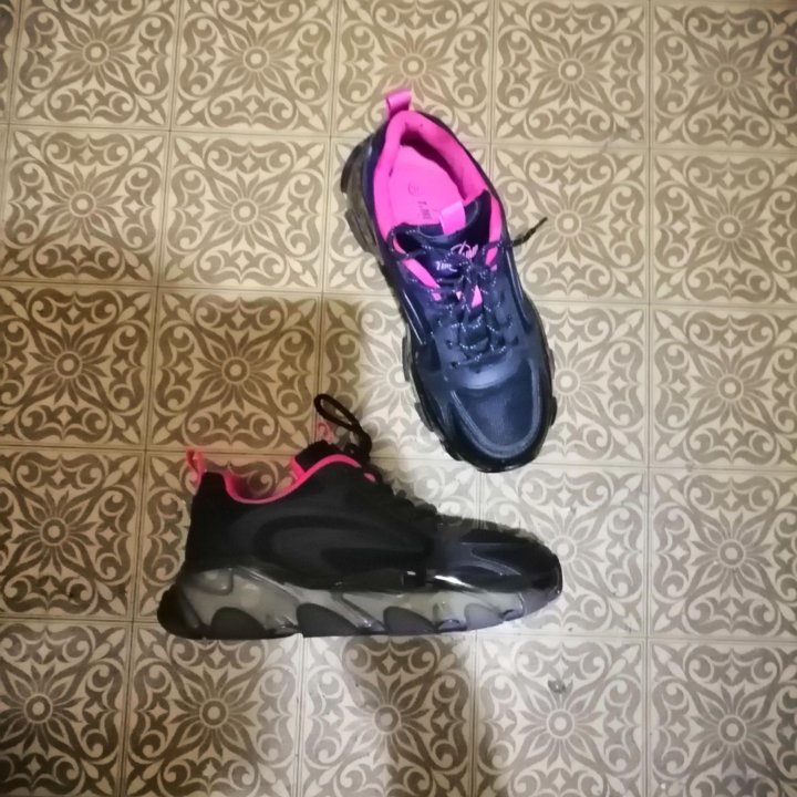 Кроссовки/кеды