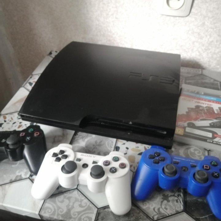 Ps3 +в подарок джойстики и диски (дом одежды/учите