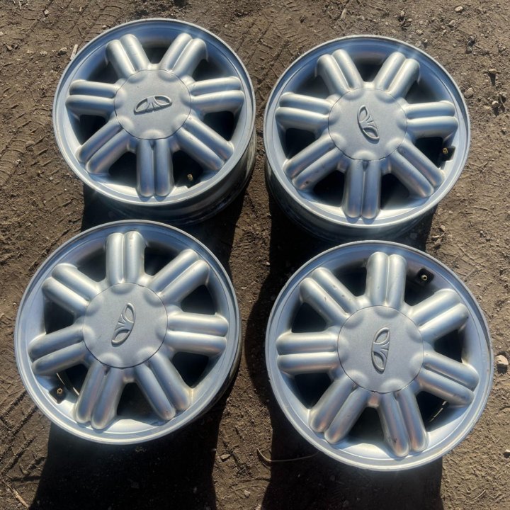 Оригинал Литые Диски R14 Daewoo Nexia 4x100 D56.6