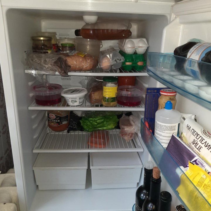 Холодильник Бирюса