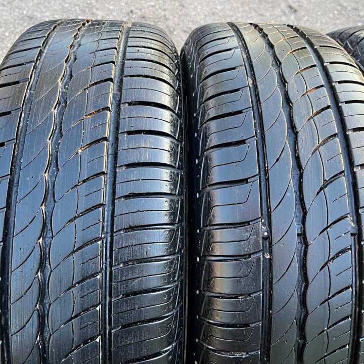 Лето Pirelli 185/60 R14 + Диски Ваз 4x98 Германски