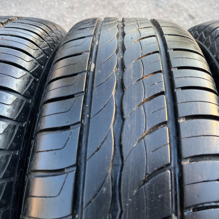 Лето Pirelli 185/60 R14 + Диски Ваз 4x98 Германски