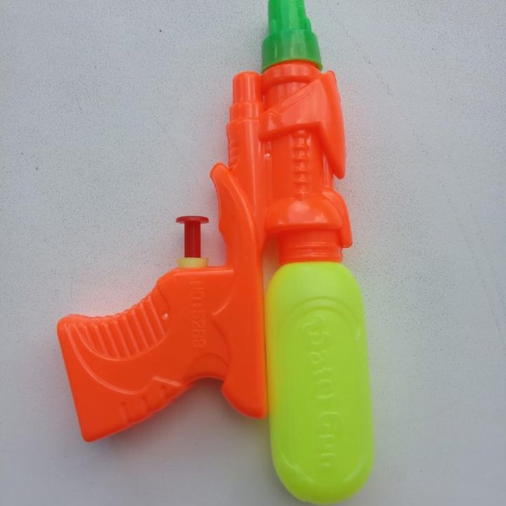 Водный пистолет