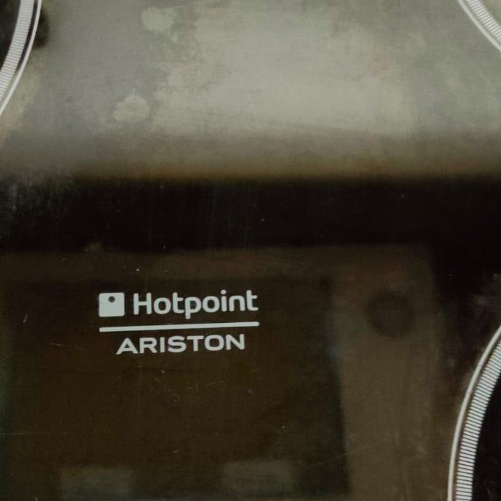 Встраиваемая варочная панель Hotpoint Ariston