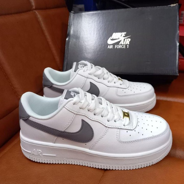 Кроссовки Nike air Force