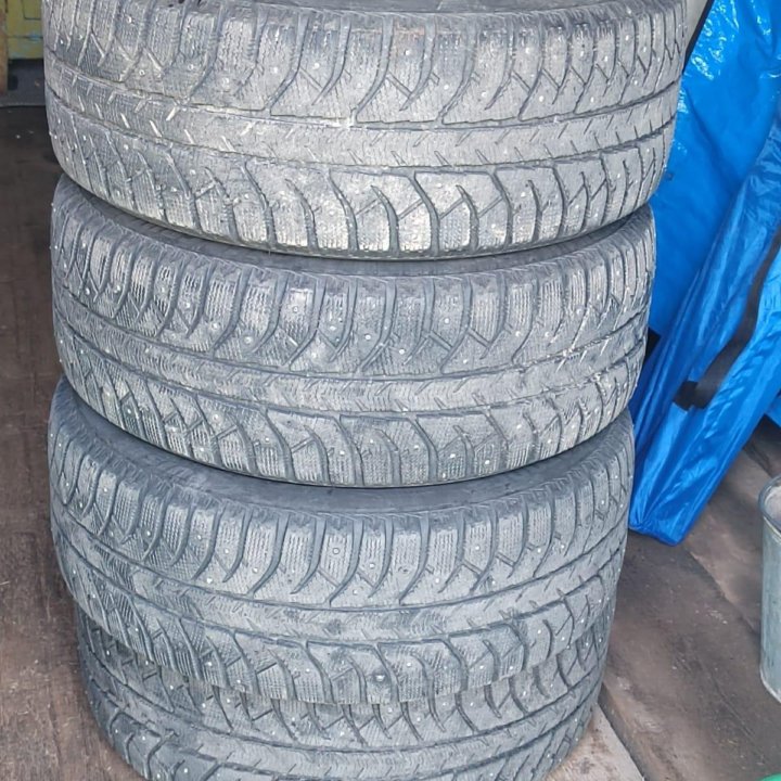 Зимняя резина Bridgestone Ice Cruiser 7000S