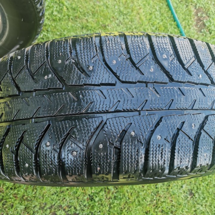 Зимняя резина Bridgestone Ice Cruiser 7000S