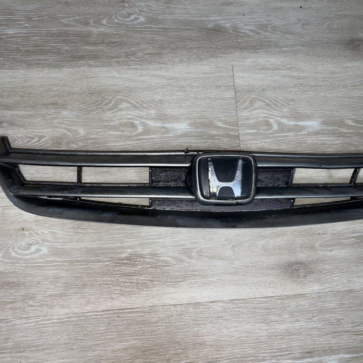 Решетка радиатора Honda accord 6, CF4, дорест