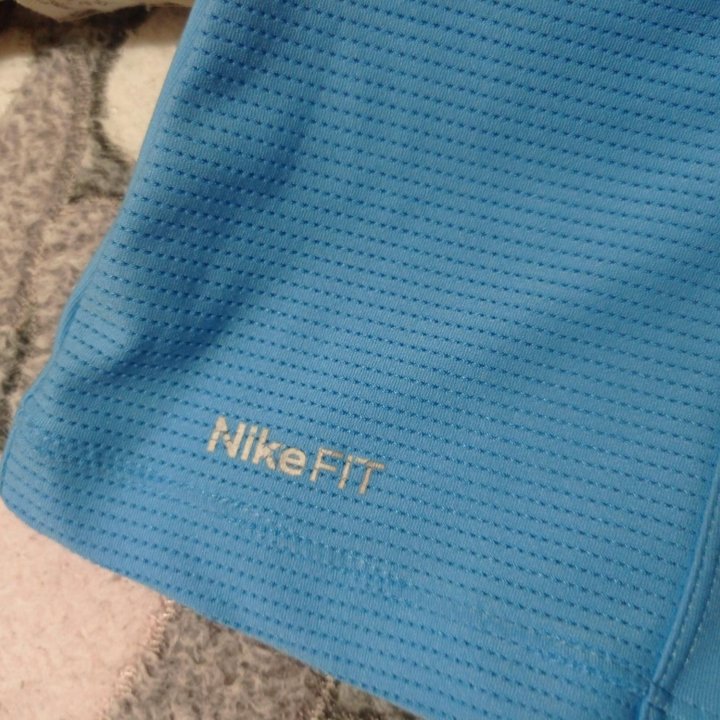 Nike fit dry S-L (очень эластичная ткань)