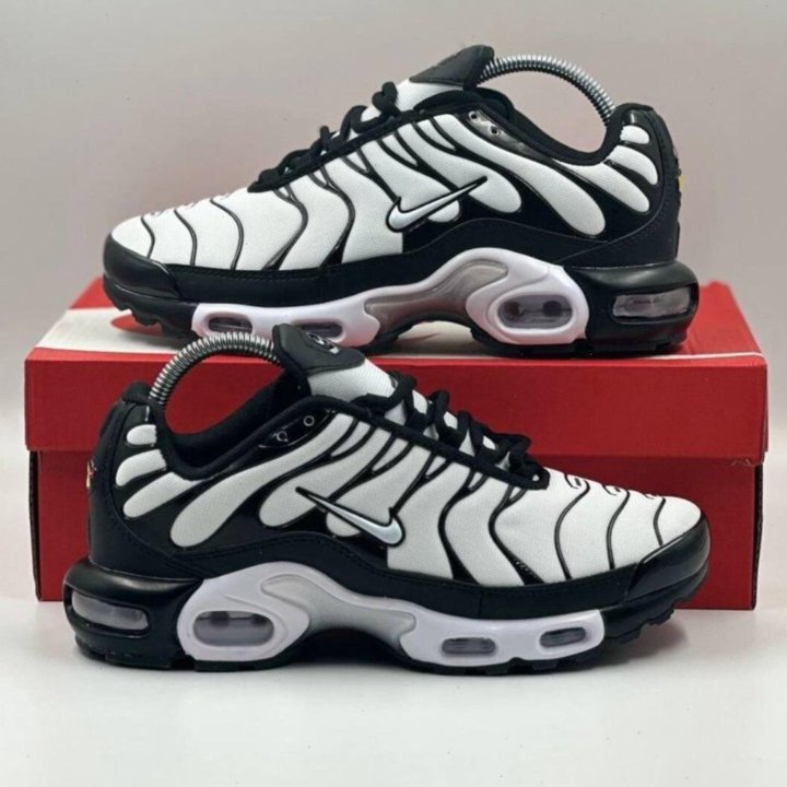 Кроссовки Nike Air Max Tn Plus