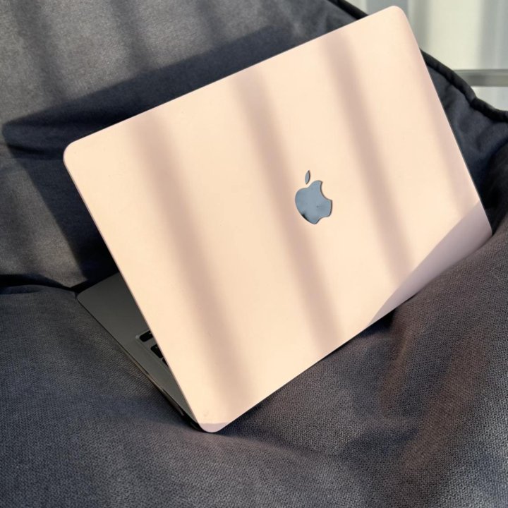 MacBook Air 13” M1 (2020) 256ГБ серый космос