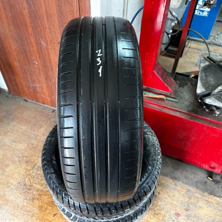 235/55/18 лето Pirelli PZero