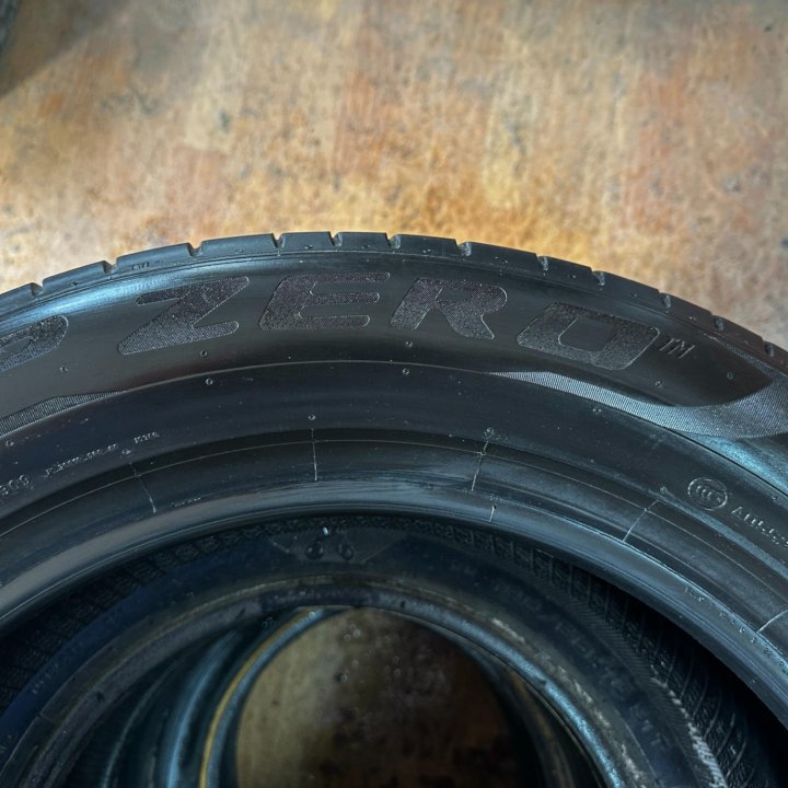 235/55/18 лето Pirelli PZero