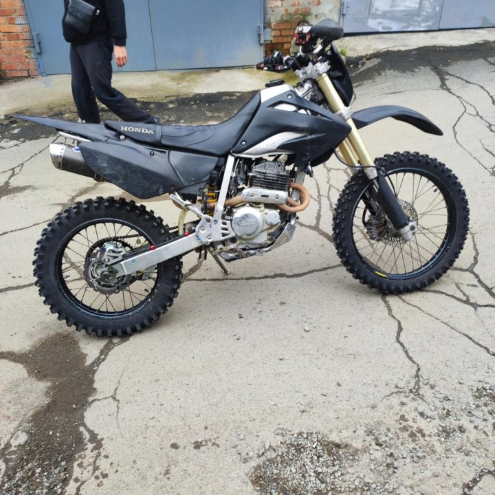 Honda XR 2006 года