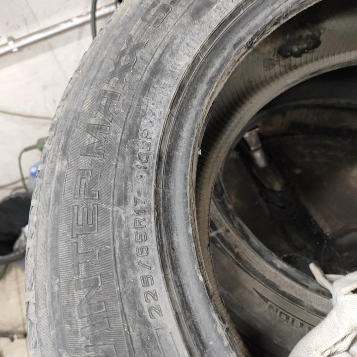 225/65 R17