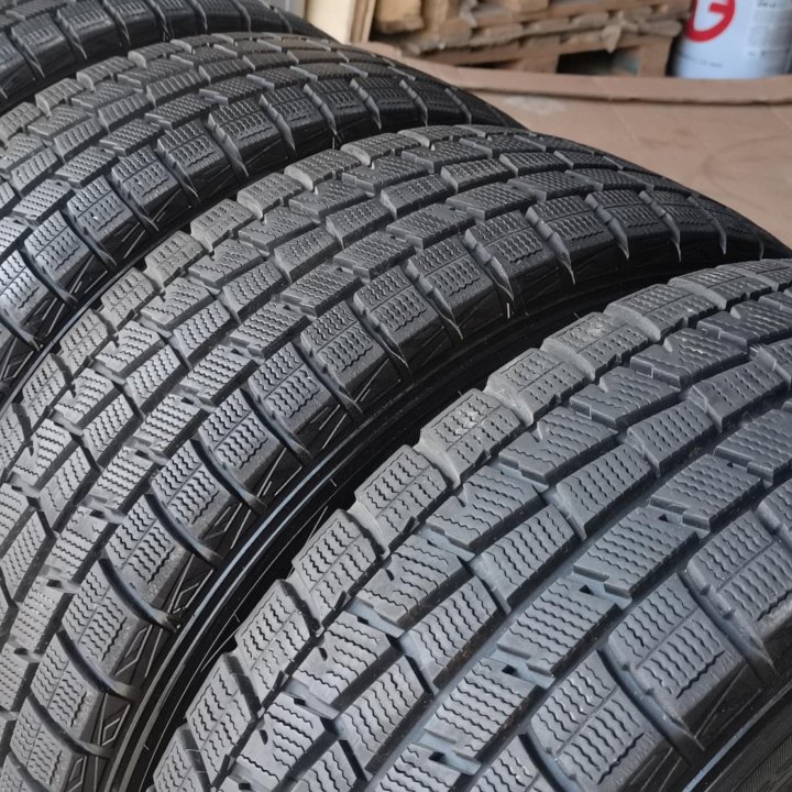 Шины без пробега по РФ Dunlop Winter Maxx WM01. 19