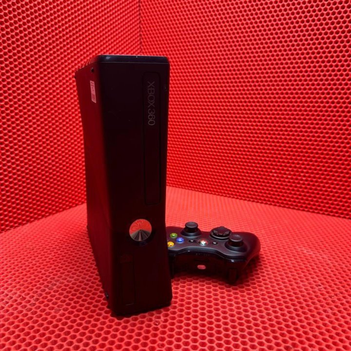 Игровая приставка Xbox 360 (Дм)