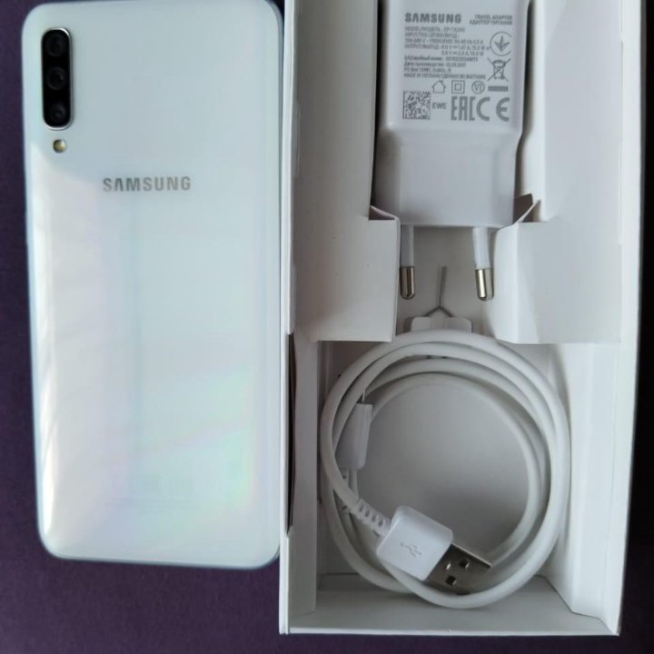 Продам Samsung A50