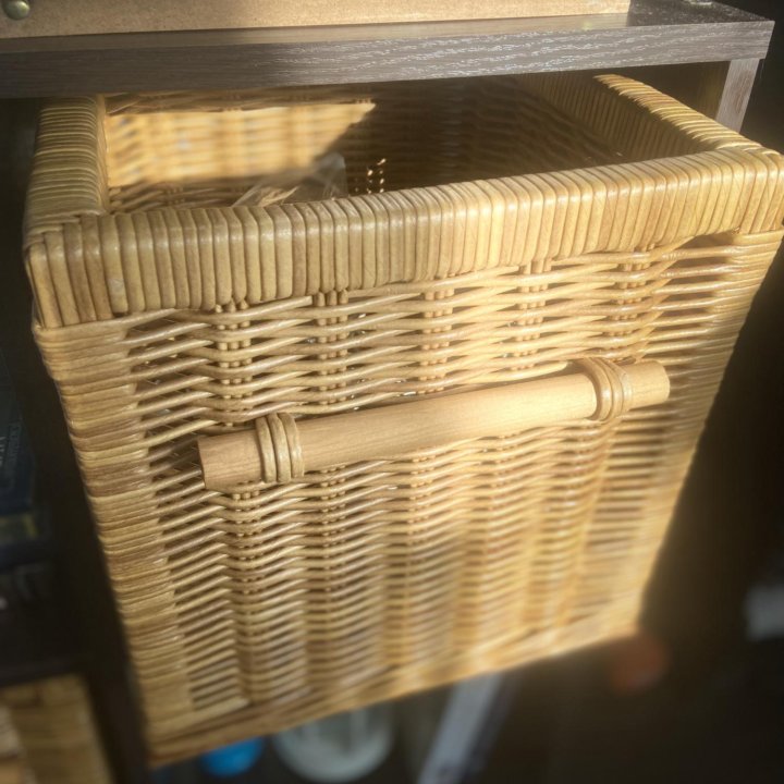 Плетеный короб