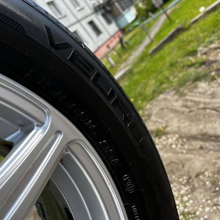 Комплект колес 215/60/R16 5x114.3 7j