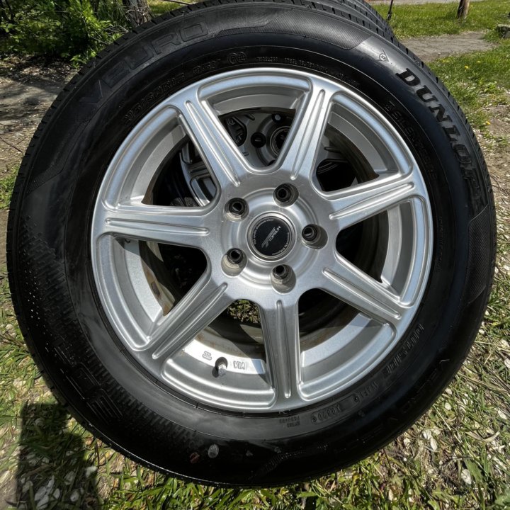 Комплект колес 215/60/R16 5x114.3 7j