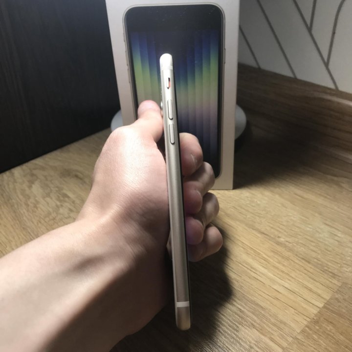 iPhone se 2022 64гб