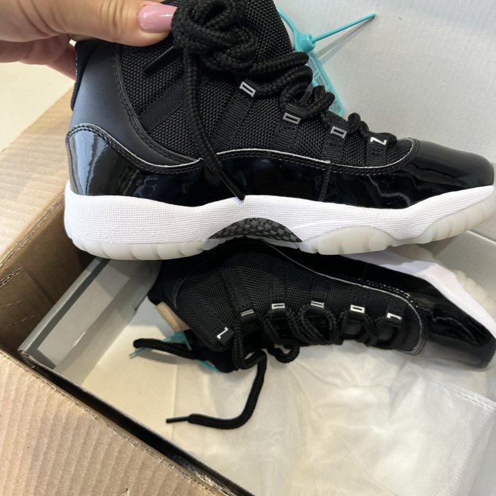 Кроссовки Air Jordan 11 Retro