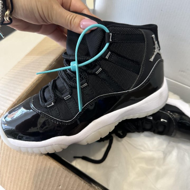 Кроссовки Air Jordan 11 Retro