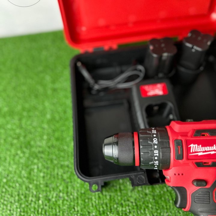 Шуруповерт Milwaukee 24v