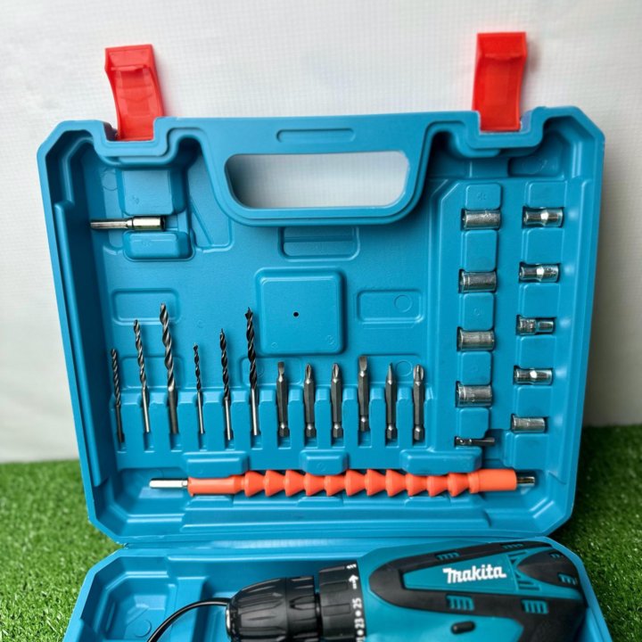 Шуруповерт Makita 12v