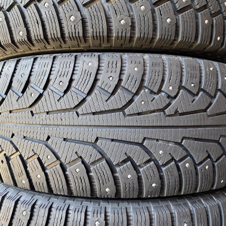 265/65 R17 Nokian Hakkapeliitta Sport Utility 5