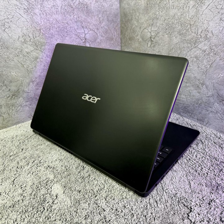 Ноутбук acer на Core i3-1005G1/ 8 GB/ SSD 240 GB