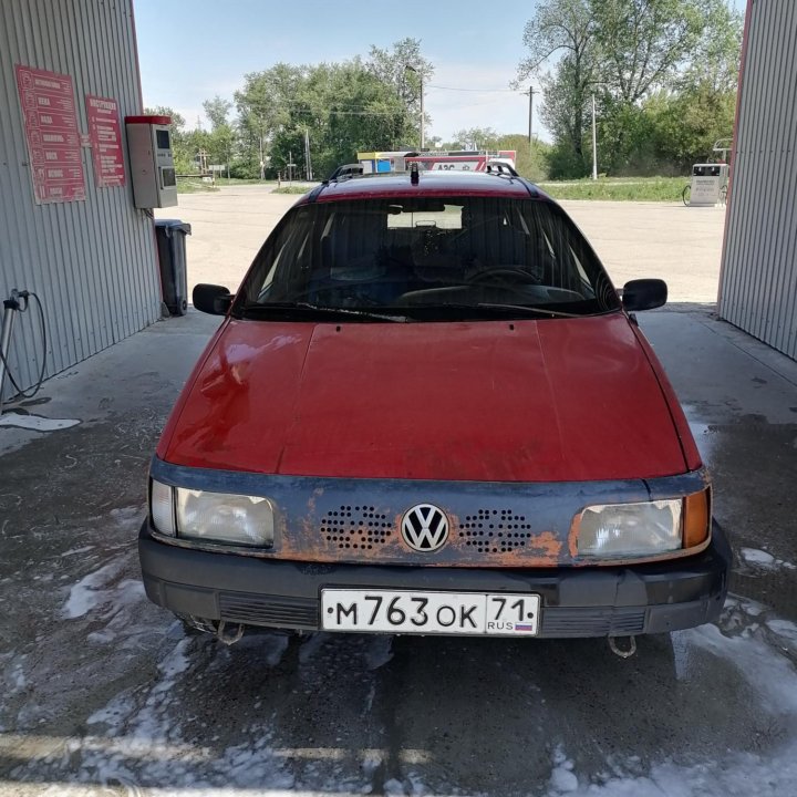 Volkswagen Passat, 1991