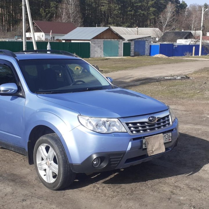 Subaru Forester, 2011