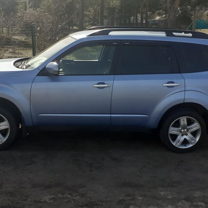 Subaru Forester, 2011