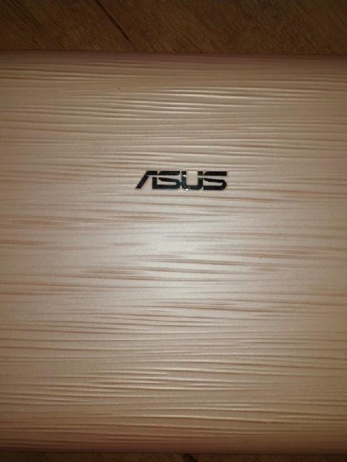 Нетбук Asus