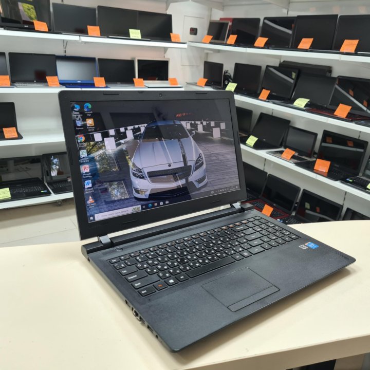 YНоутбук Lenovo 15.6