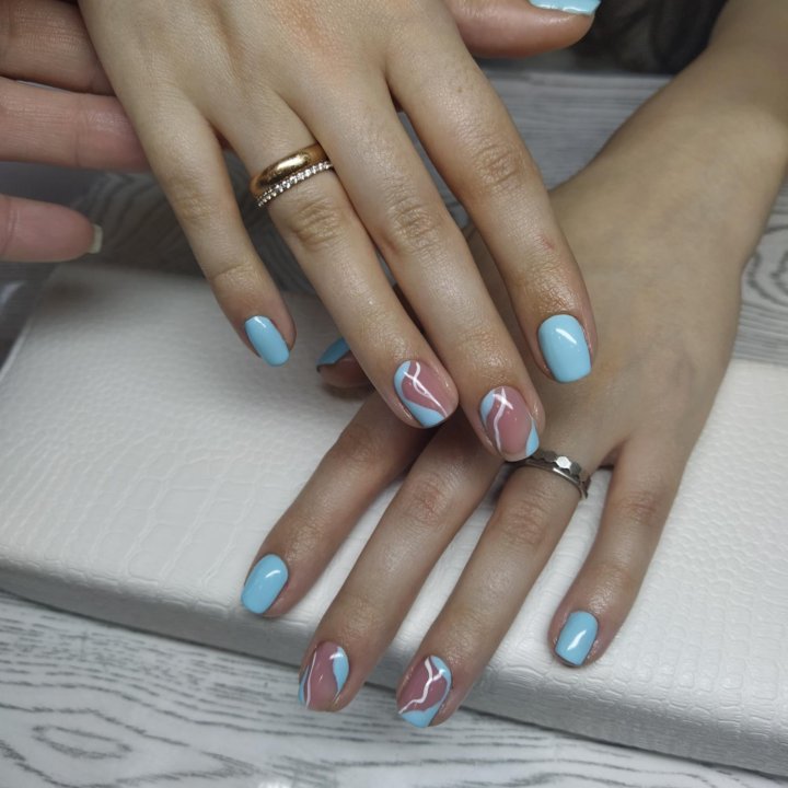 Мастер маникюра