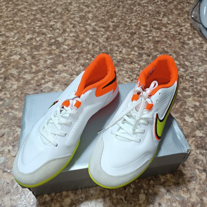 Бутсы Nike tiempo 42 размер