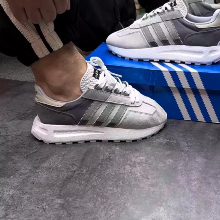 Летние кроссовки Adidas