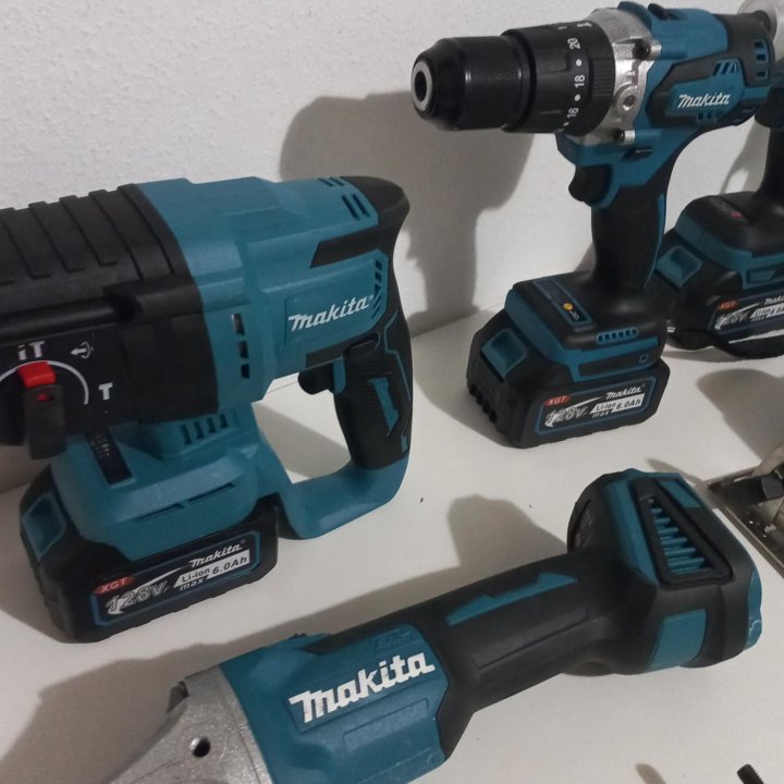 Набор аккумуляторных инструментов Makita 7в1.