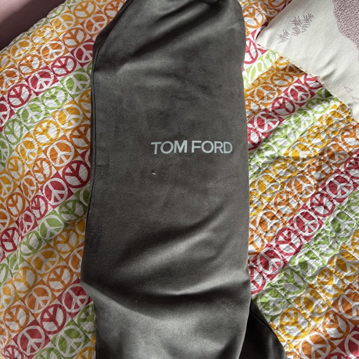 Замшевые сапоги Tom Ford